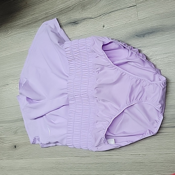 NIKE WOMEN'S SHORTS. - Picture 5 of 5